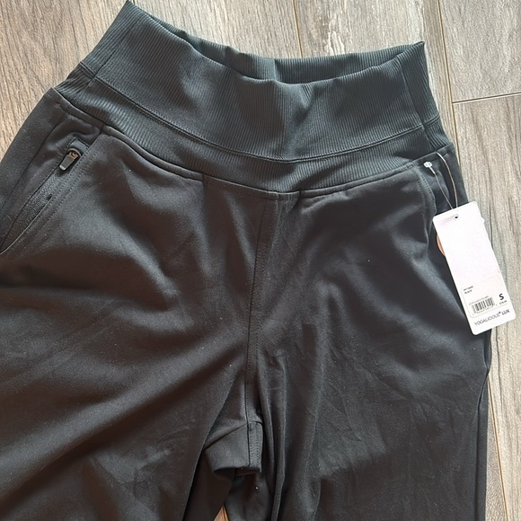 ✨NWT✨Yogalicious Lux Laila Flare Pant Hi-Rise, Small - Picture 4 of 4